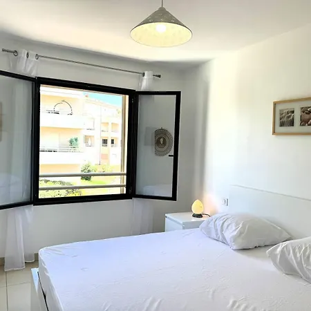 Joli T2 Idealement Situe Lägenhet